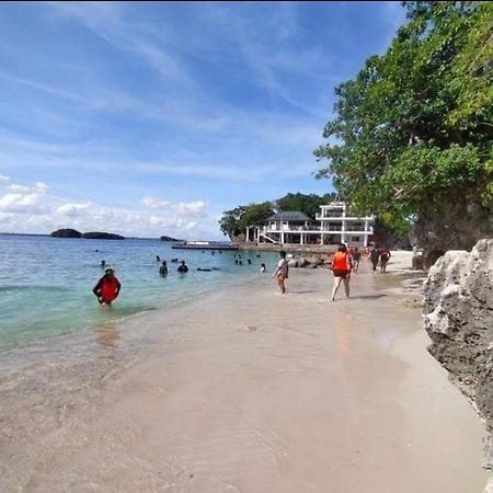 Carribean Transient House Bed & Breakfast Lucap Bagian luar foto