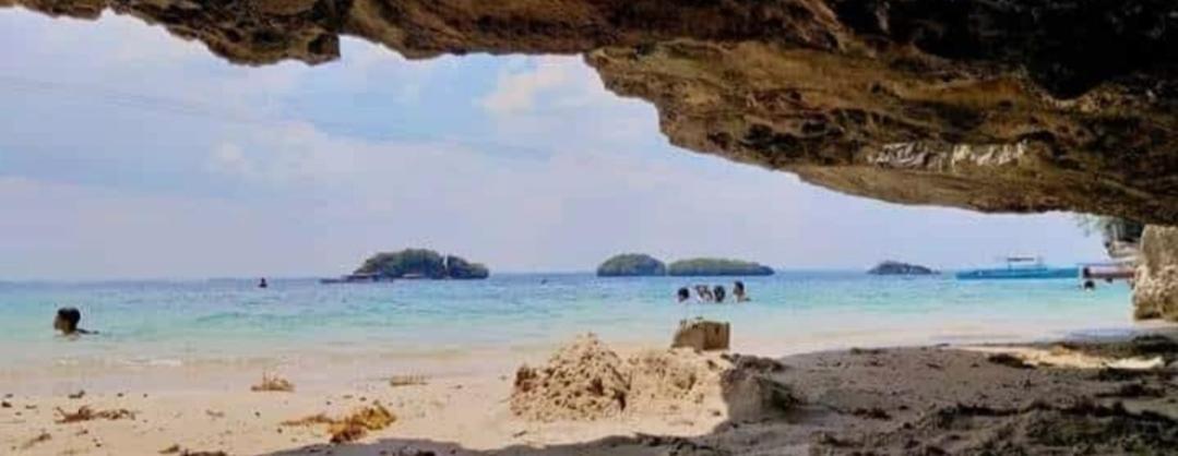 Carribean Transient House Bed & Breakfast Lucap Bagian luar foto