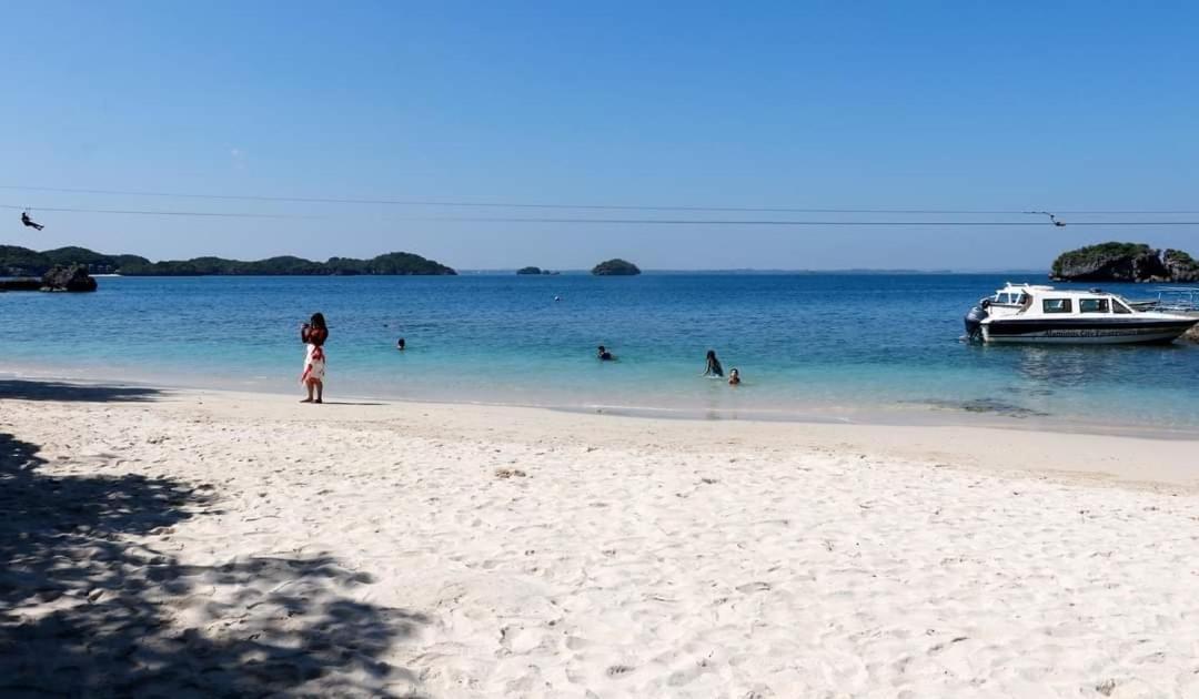 Carribean Transient House Bed & Breakfast Lucap Bagian luar foto