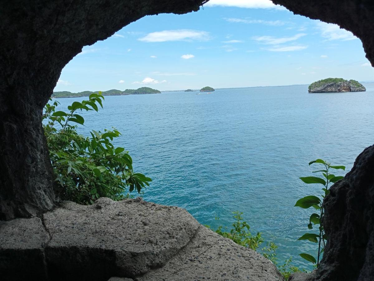 Carribean Transient House Bed & Breakfast Lucap Bagian luar foto