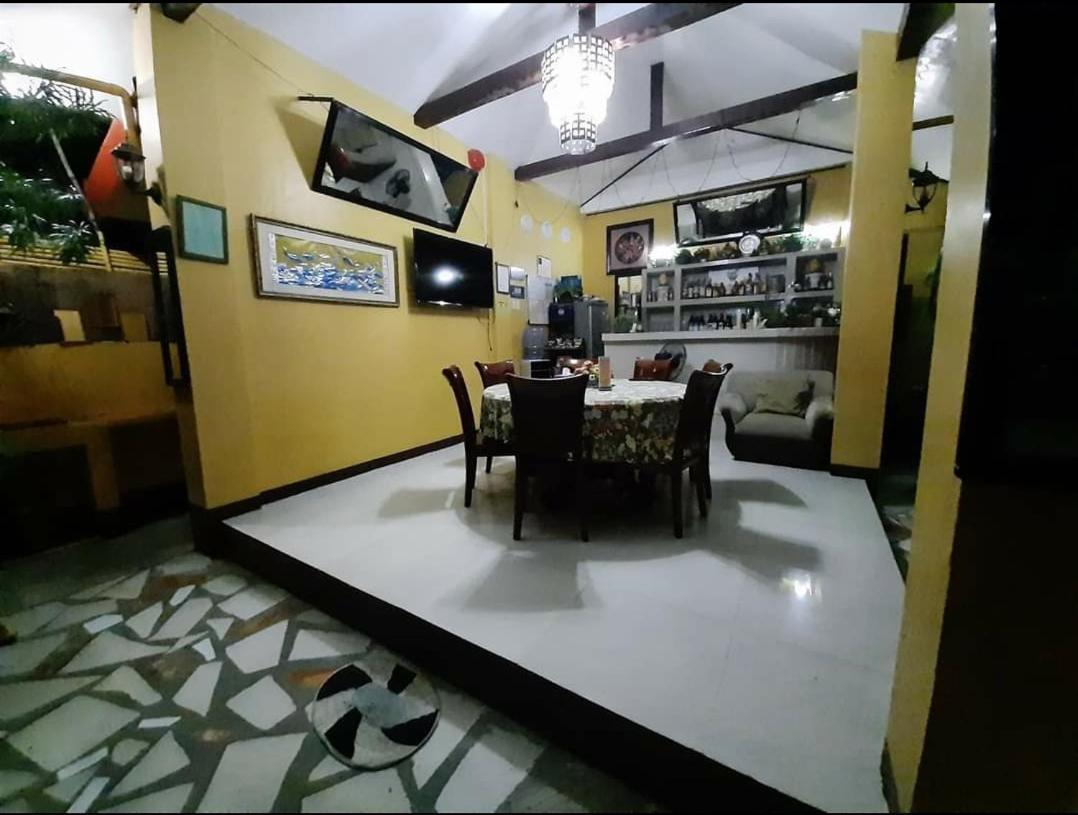 Carribean Transient House Bed & Breakfast Lucap Bagian luar foto