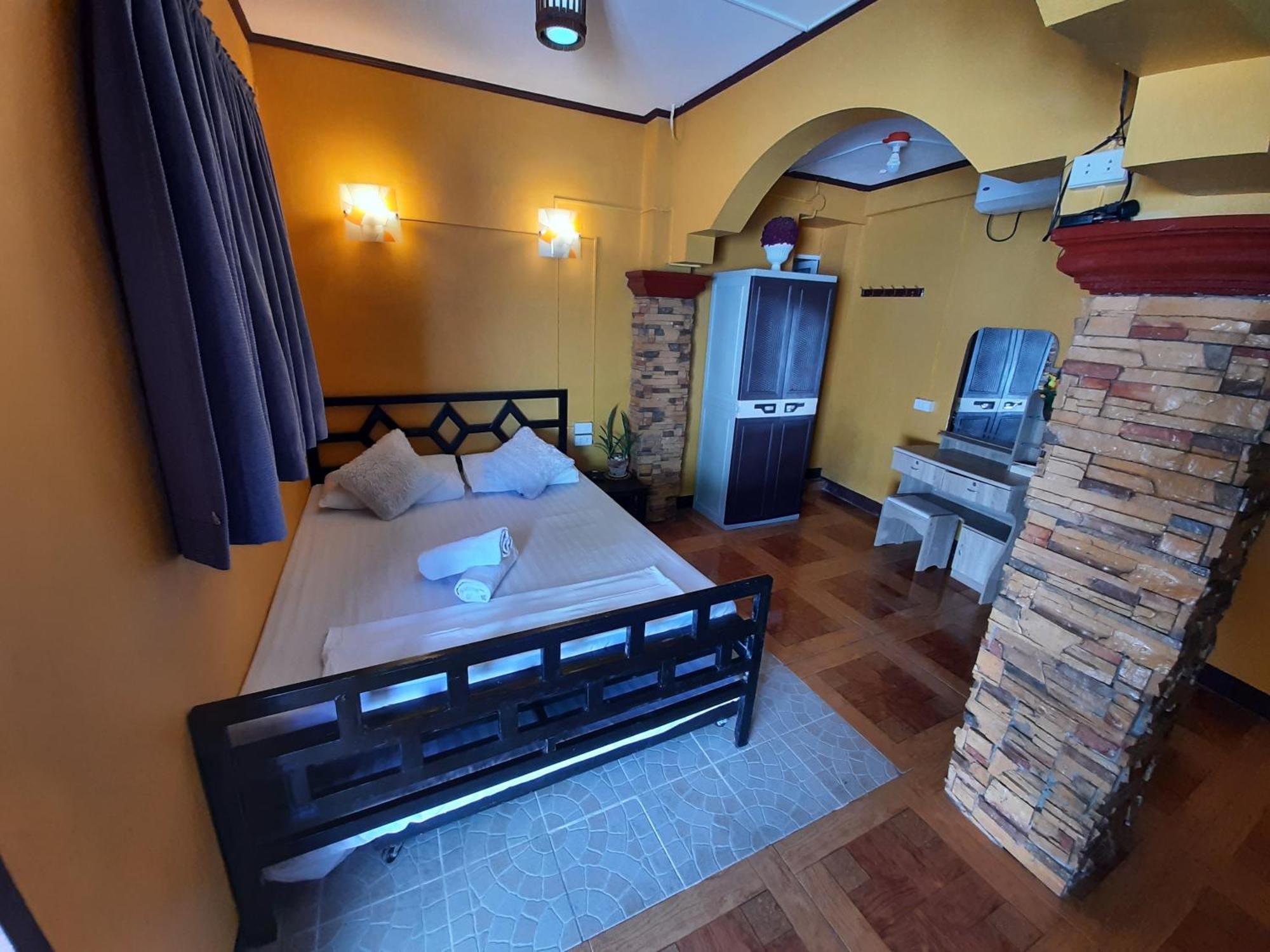 Carribean Transient House Bed & Breakfast Lucap Ruang foto