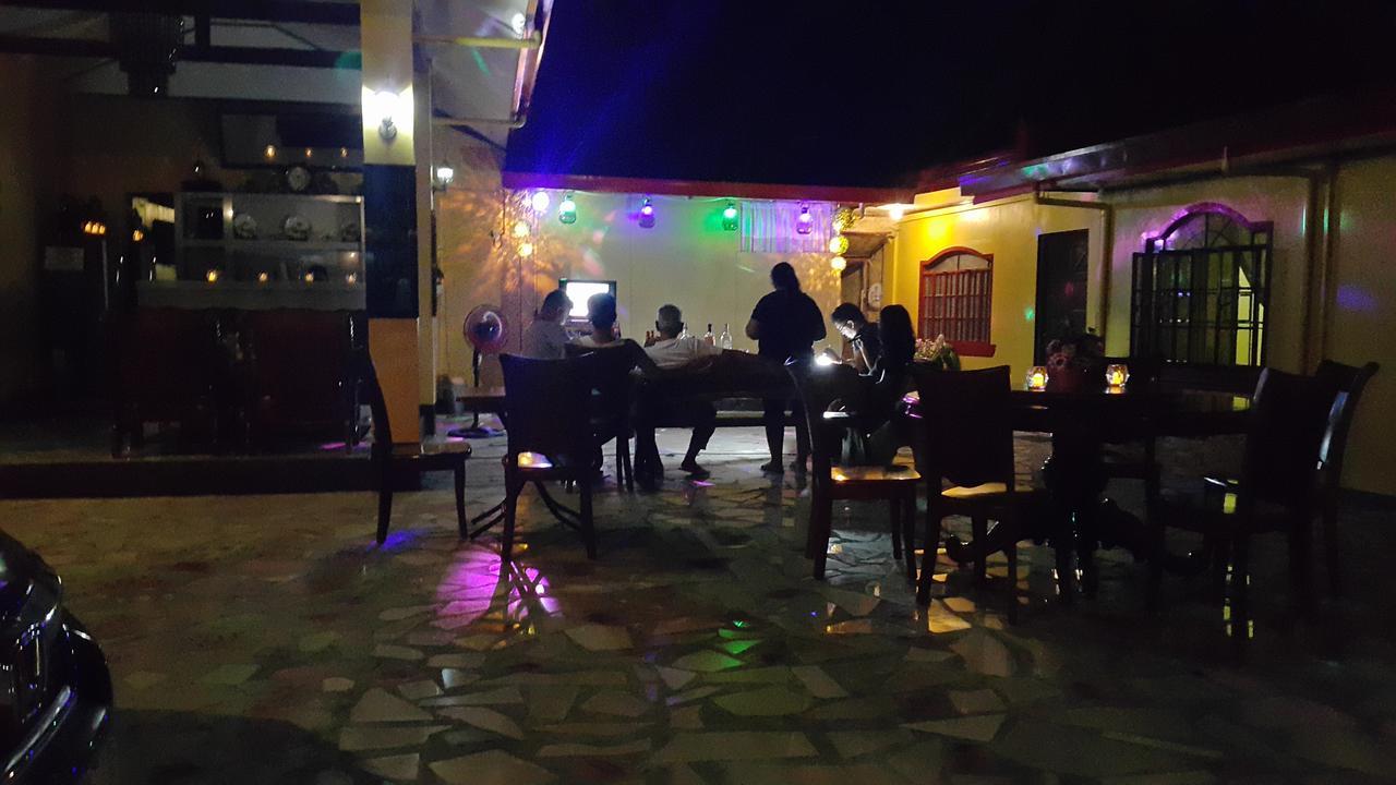 Carribean Transient House Bed & Breakfast Lucap Bagian luar foto