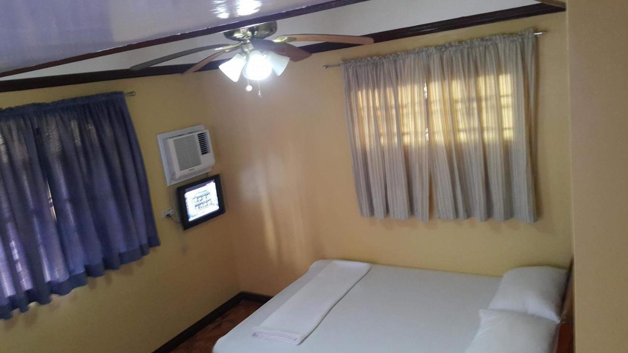 Carribean Transient House Bed & Breakfast Lucap Bagian luar foto